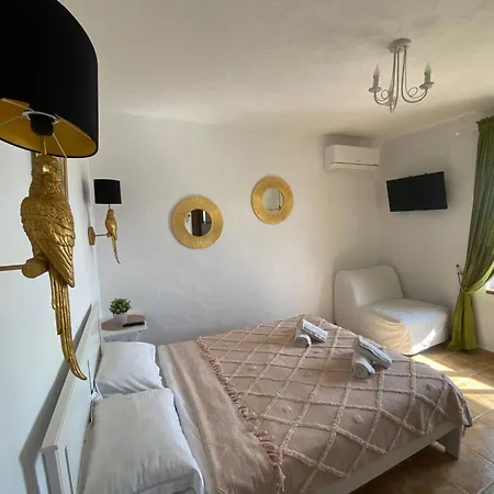 Casa Yma 3* Două Mai